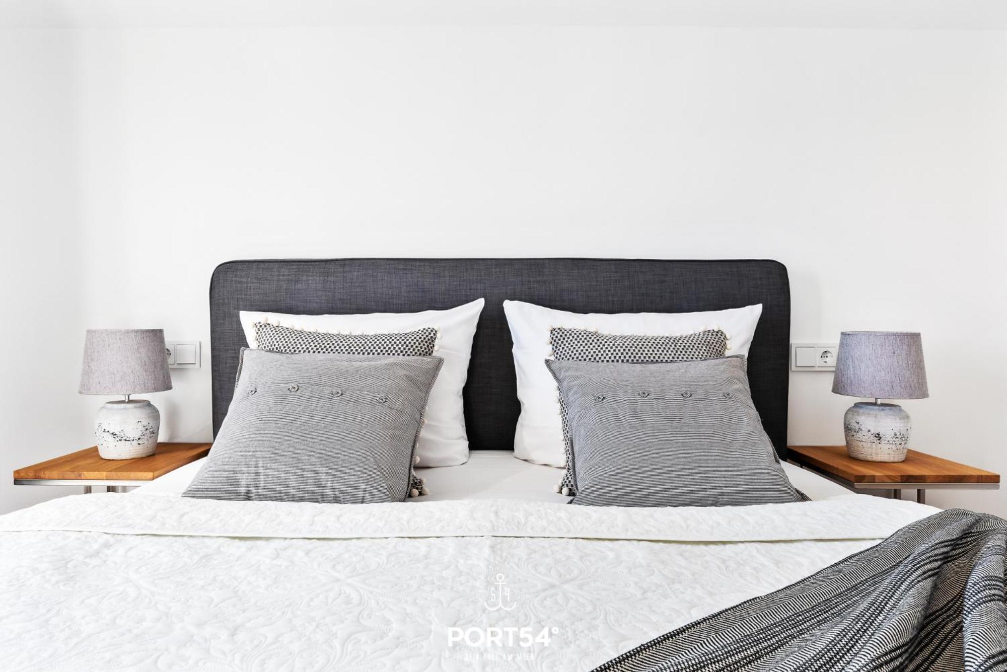 Port Seven Apartment Олпениц Екстериор снимка